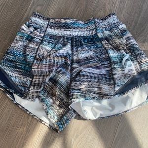 Peloton/lululemon shorts
